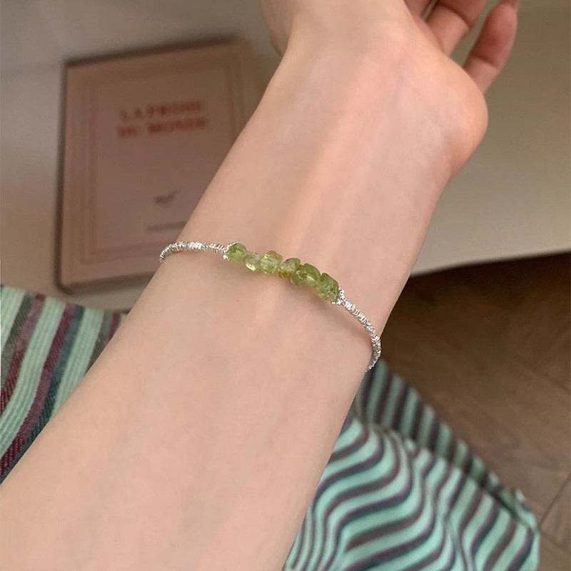 Olivine Crystal Bracelet Minimalist High-End Irregular