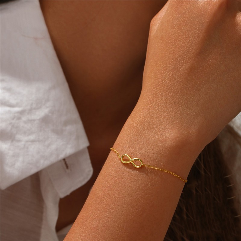 Eight-character Simple Classic Bracelet