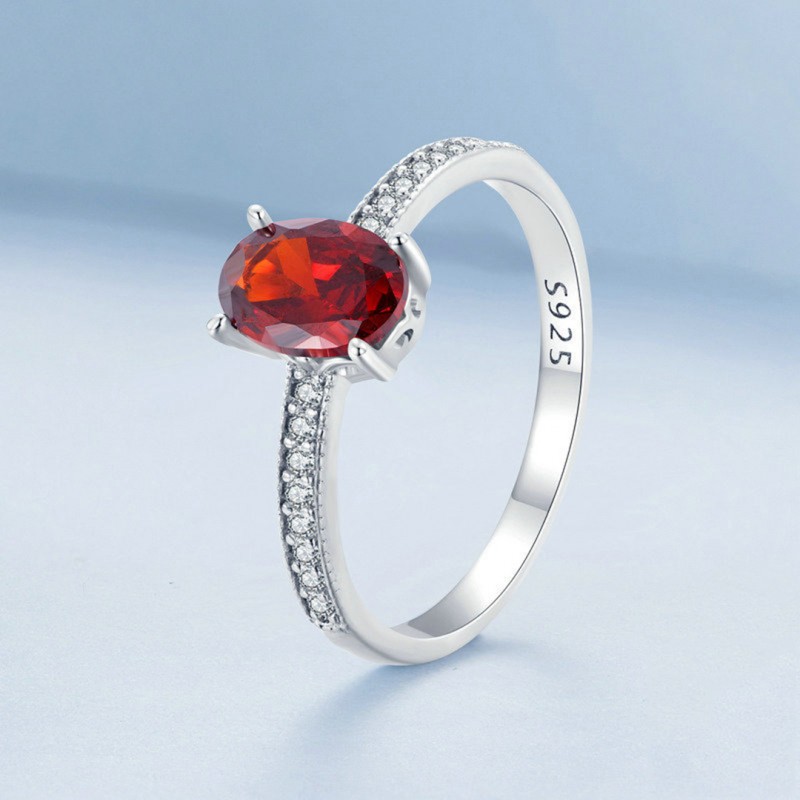 Simple Garnet Ring in Red 