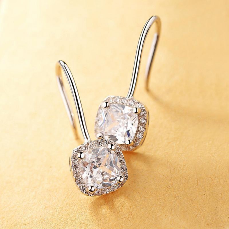 Small Square Diamond Simple and Elegant Earrings