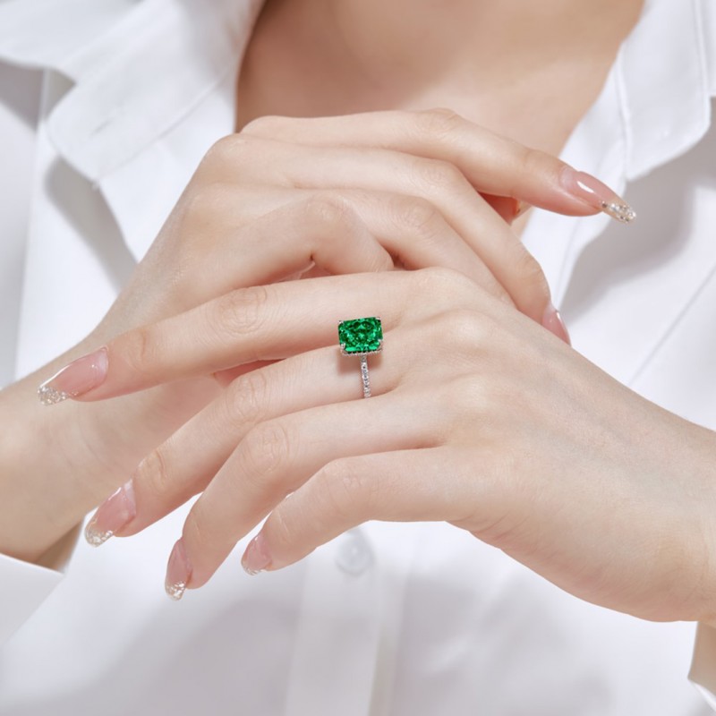 Silver Paraiba Ring with Emerald