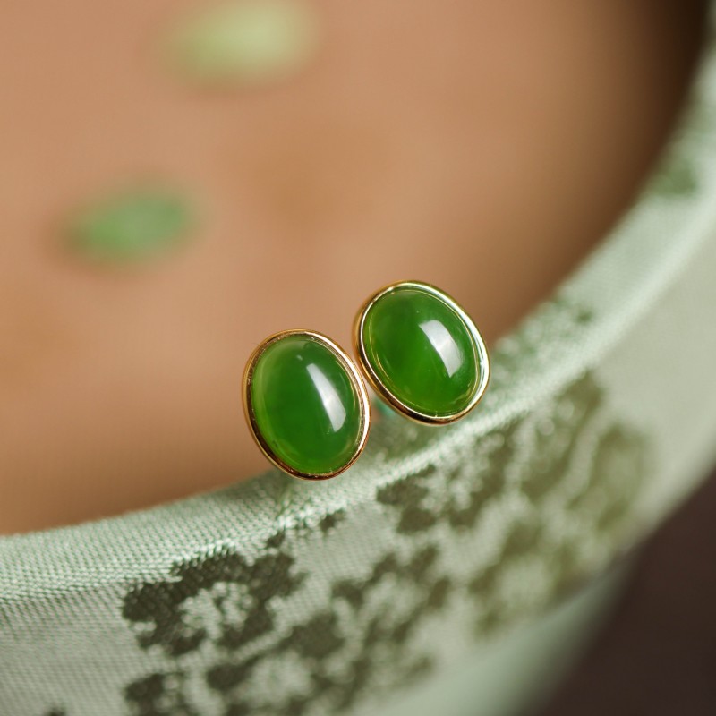 Jade Stud Earrings, Egg-faced Natural 