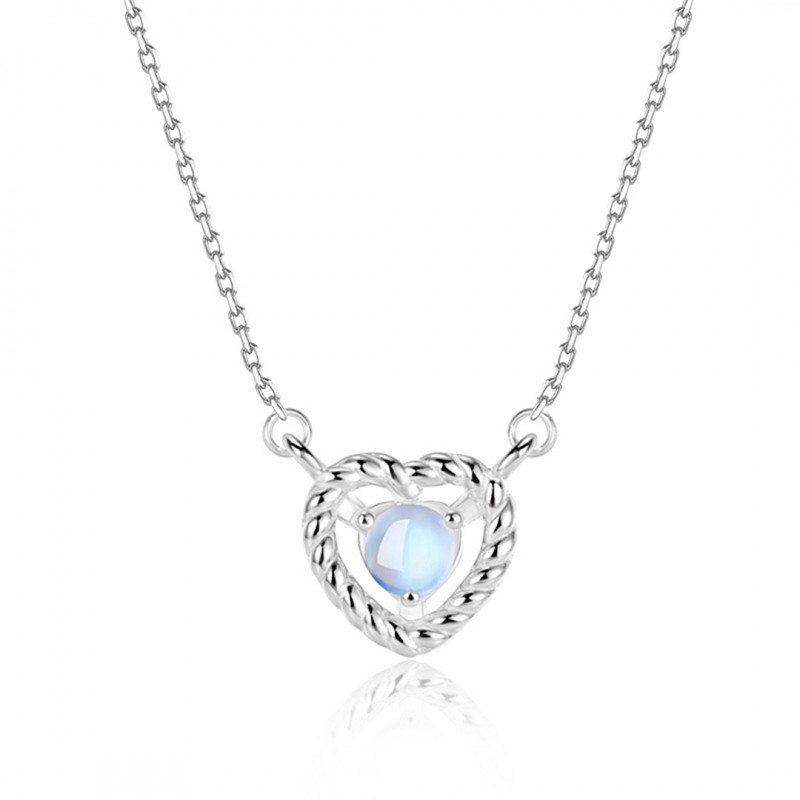 Versatile Fashionable Heart-shaped Moonstone Collarbone Necklace