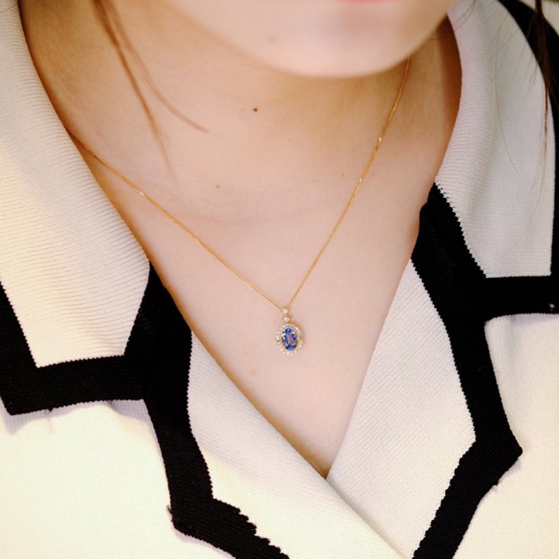 Luxury Sapphire Pendant Necklace