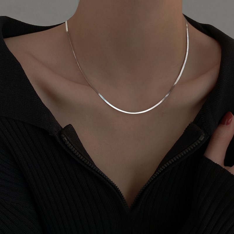 Flat Snake Bone Plain Chain High-end Sense Light Luxury  