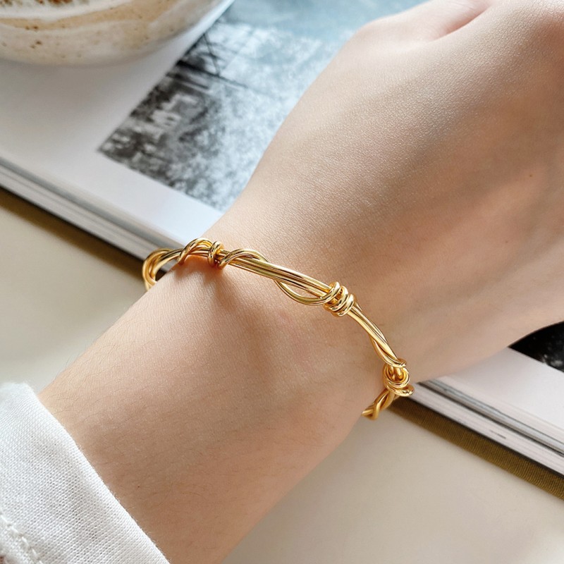 Niche Fashion Wire Style Bangle