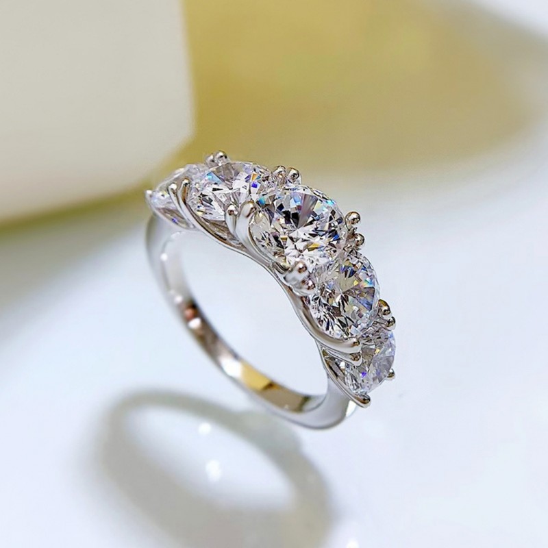 Minimalist Five-Star Radiance Ring for Luxurious Engagement