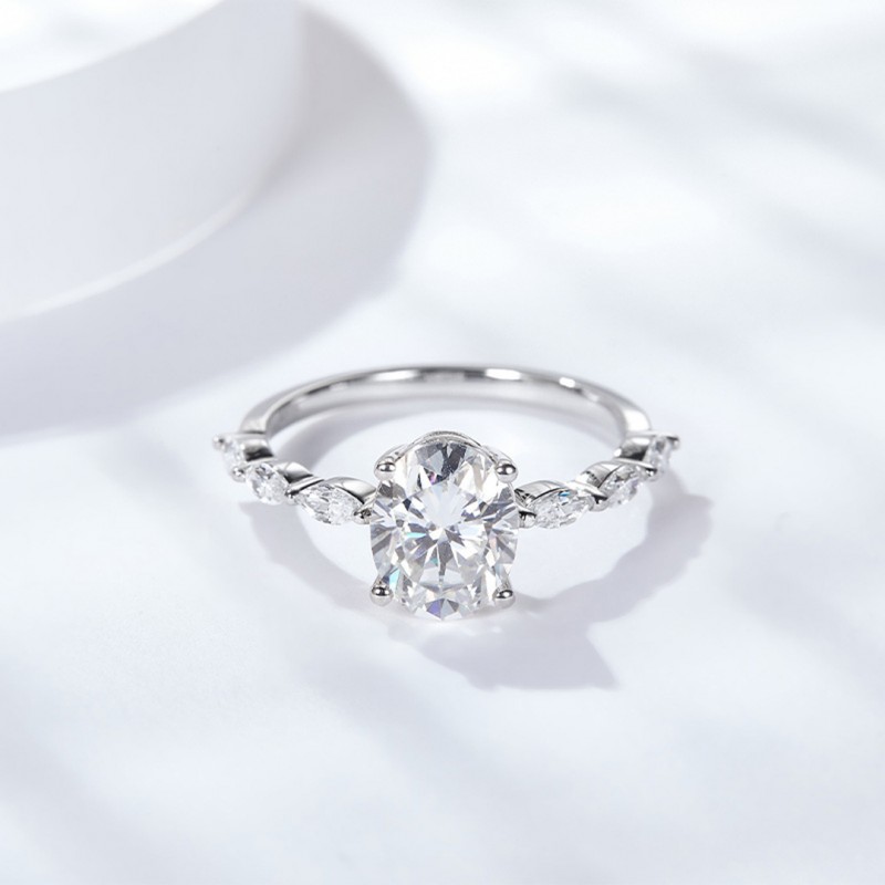 Elegant Engagement Ring with Oval Moissanite Stone