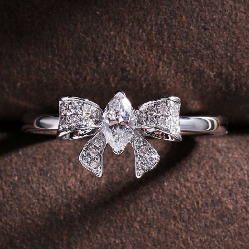 Fashion Bow-knot Set Diamond Engagement Ring 