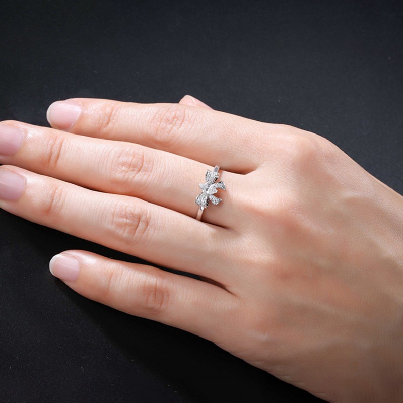 Fashion Bow-knot Set Diamond Engagement Ring 