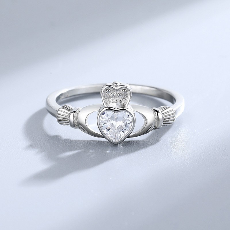 Eight-shaped Cubic Zirconia Engagement Ring