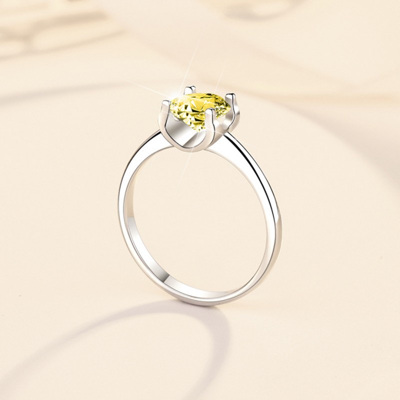 Moissanite Ring Classic Bullhead Golden Yellow Gem Niche 