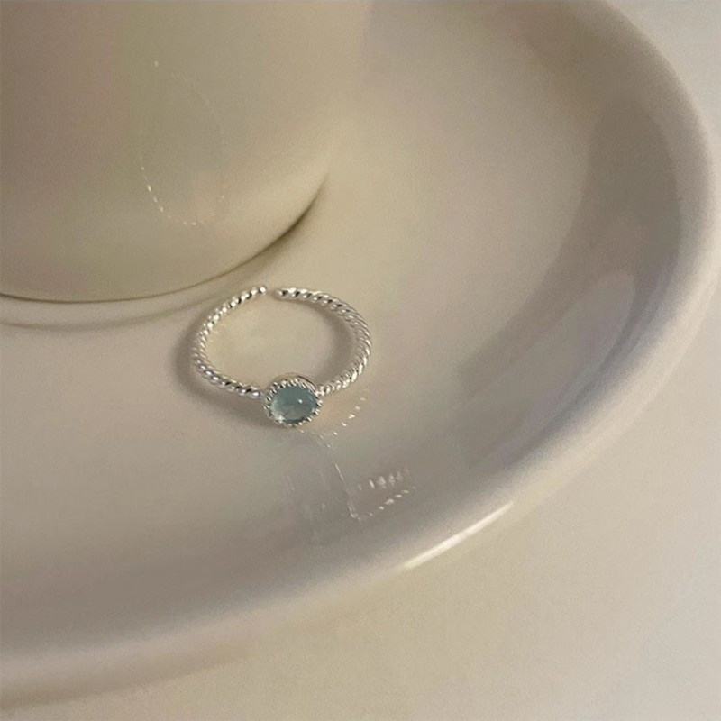 Natural Aquamarine Ring with Minimalistic Ice Crack Texture 