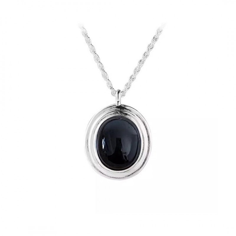 Oval Black Agate Necklace Geometric Design