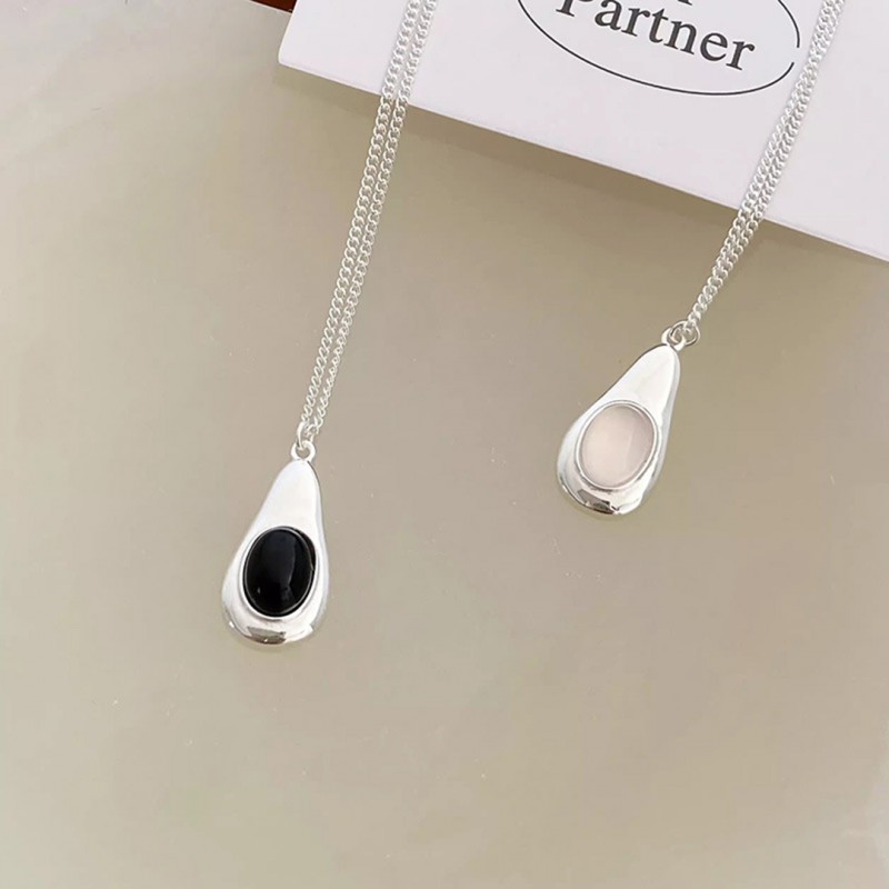 Water Drop Black Agate White Jade Necklace