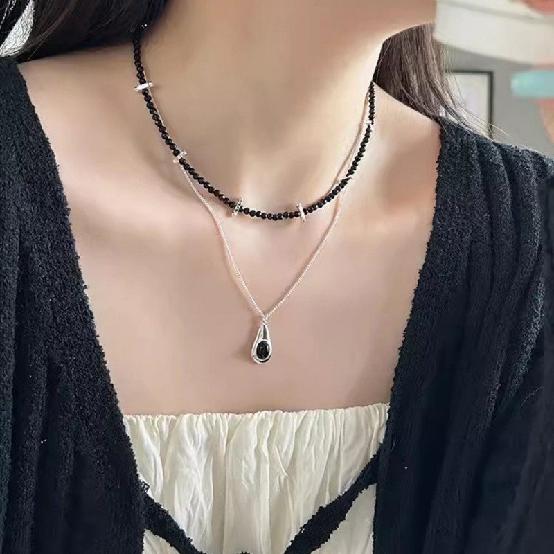 Water Drop Black Agate White Jade Necklace