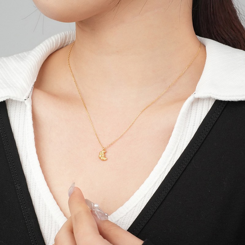 Gold-Plated Vintage Horn Bag Necklace 