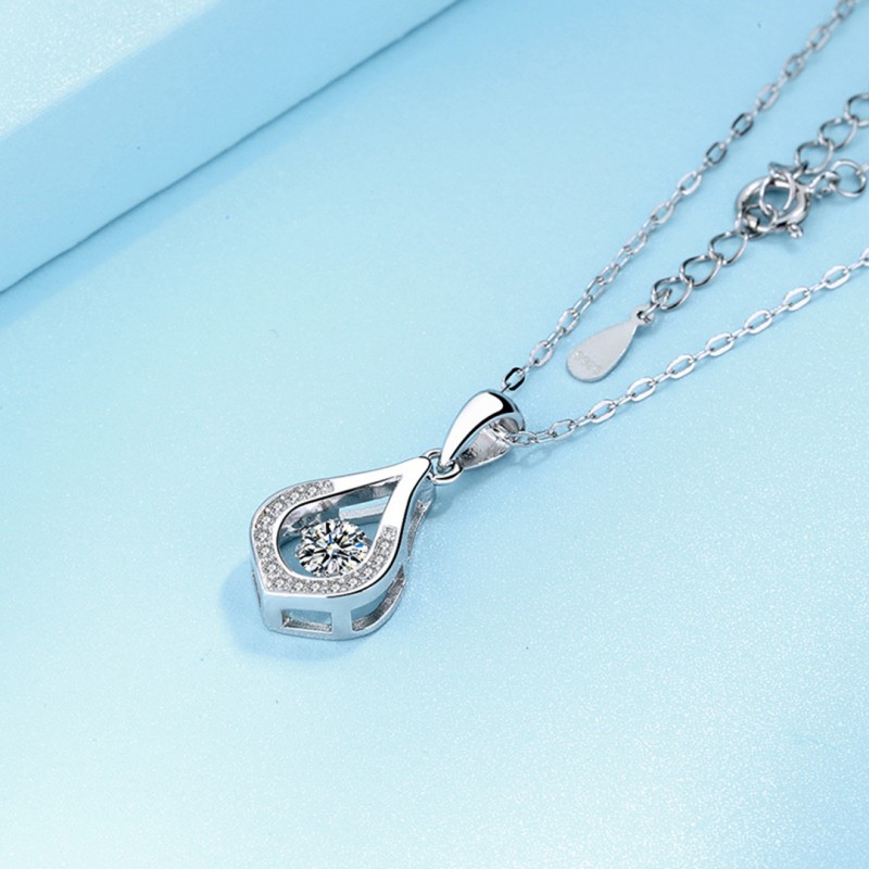 Fashion Micro-Inlaid Teardrop Pendant Versatile Collarbone Chain