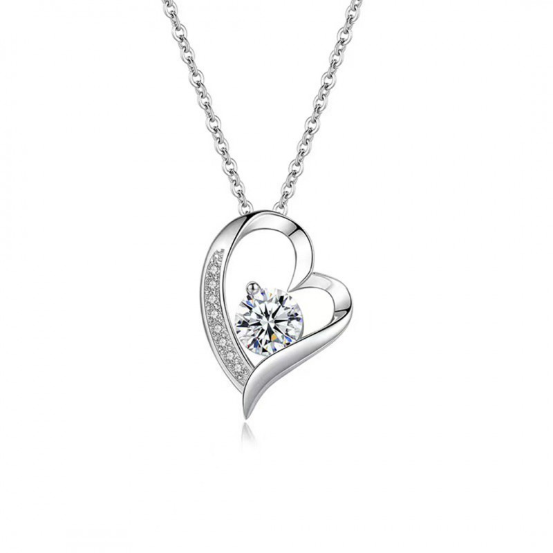 Heart Necklace Women's Simple Pendant Clavicle Chain