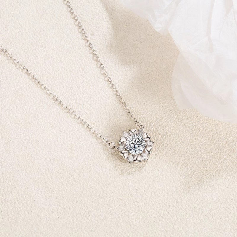 Moissanite Necklace Snowflake Pendant