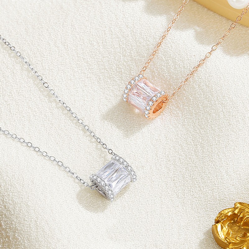 Cylinder Shape Diamond-Set Necklace