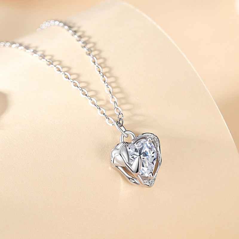 Versatile Heart Rose Zircon Necklace