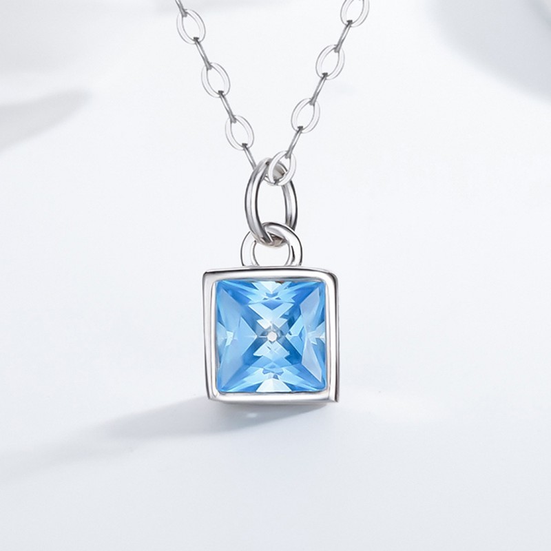 Square Design Zircon Minimalist Niche Necklace