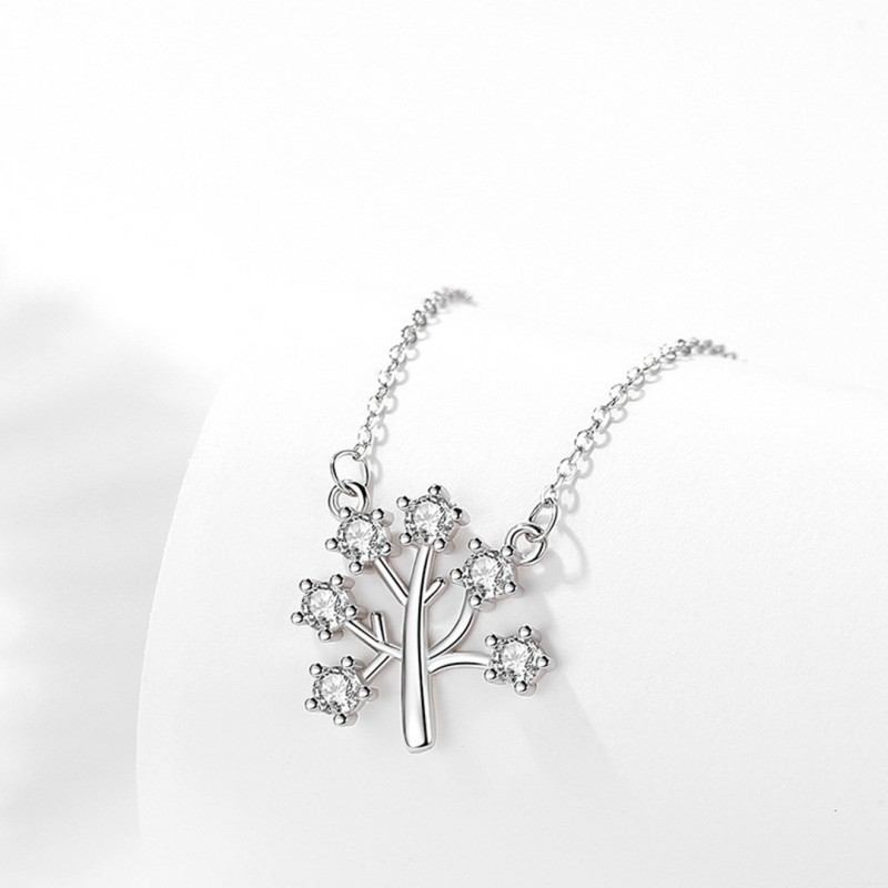 Zircon Leaf Silver Necklace