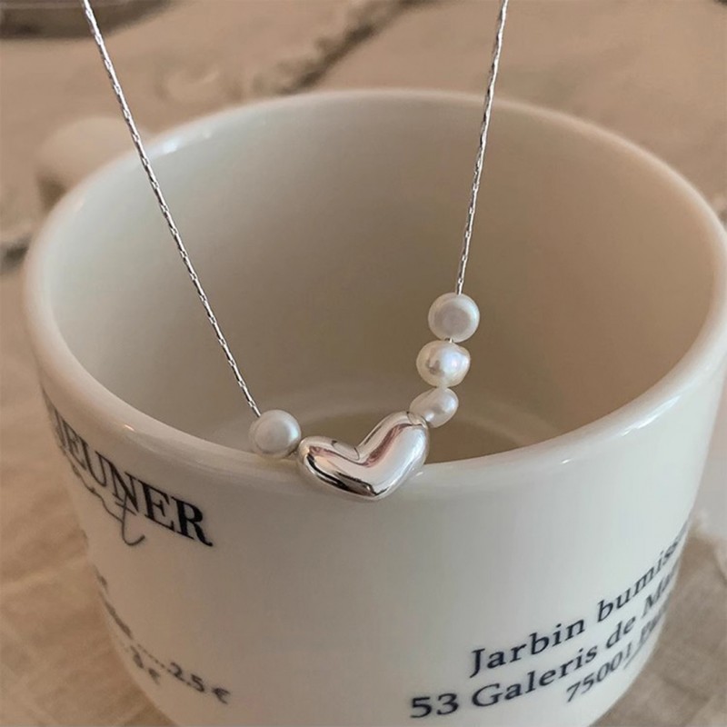 Irregular Lentil Pearl Heart Necklace