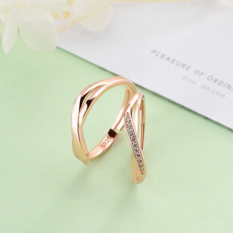 Simple Plain Circle Couple Rings, Curved Surface with Inlaid Diamonds, Customizable Engraving