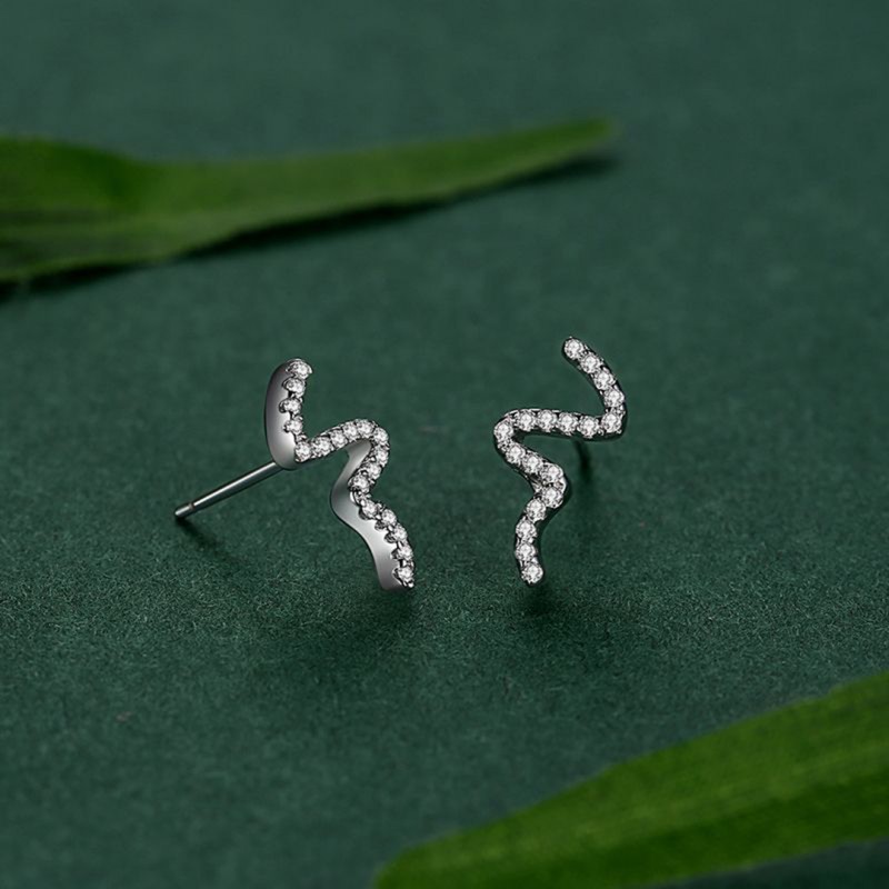 Snake-shaped Ear Studs Women Temperament Fashion Personality