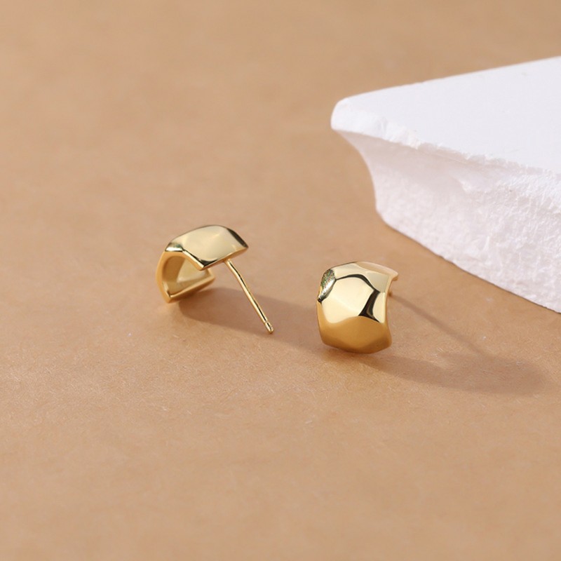 Minimalist Stud Earrings Glossy Metallic All-Match