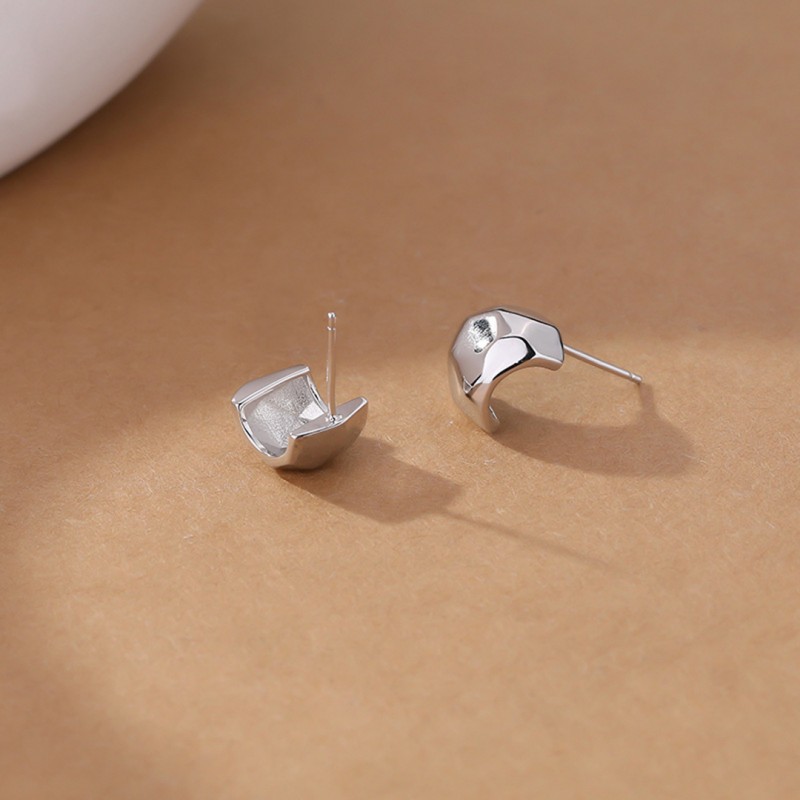 Minimalist Stud Earrings Glossy Metallic All-Match