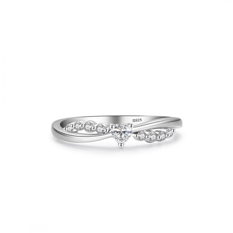 Trendy Crossed Heart-shaped Diamond-set Ring, Stackable