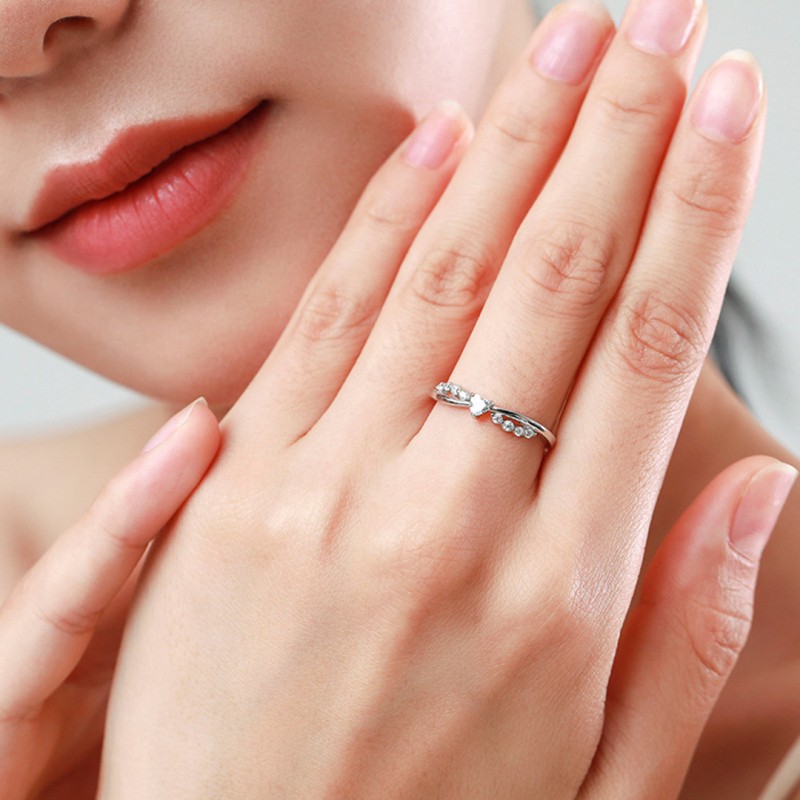 Trendy Crossed Heart-shaped Diamond-set Ring, Stackable