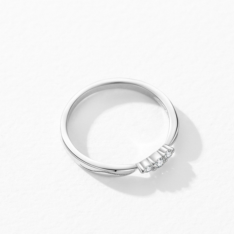 Simple Niche Design, Micro-set, Stackable Ring