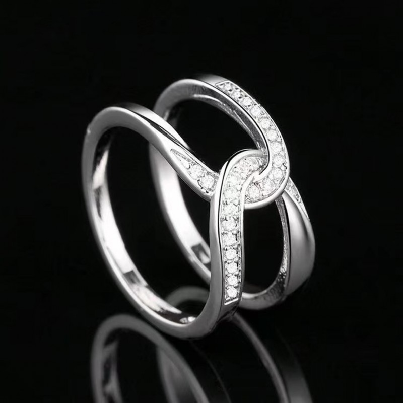 Rope Knot Double C Cross Buckle Ring - Light Luxury, Unique Symmetrical Design