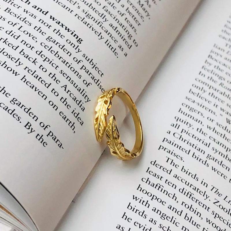 Gold-Plated Ring, Vintage Leaf Opening