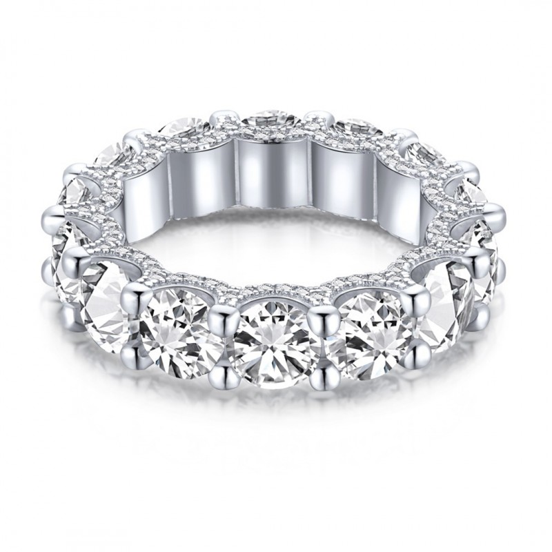 Diamond-Set Cubic Zirconia Wedding Design Ladies Band